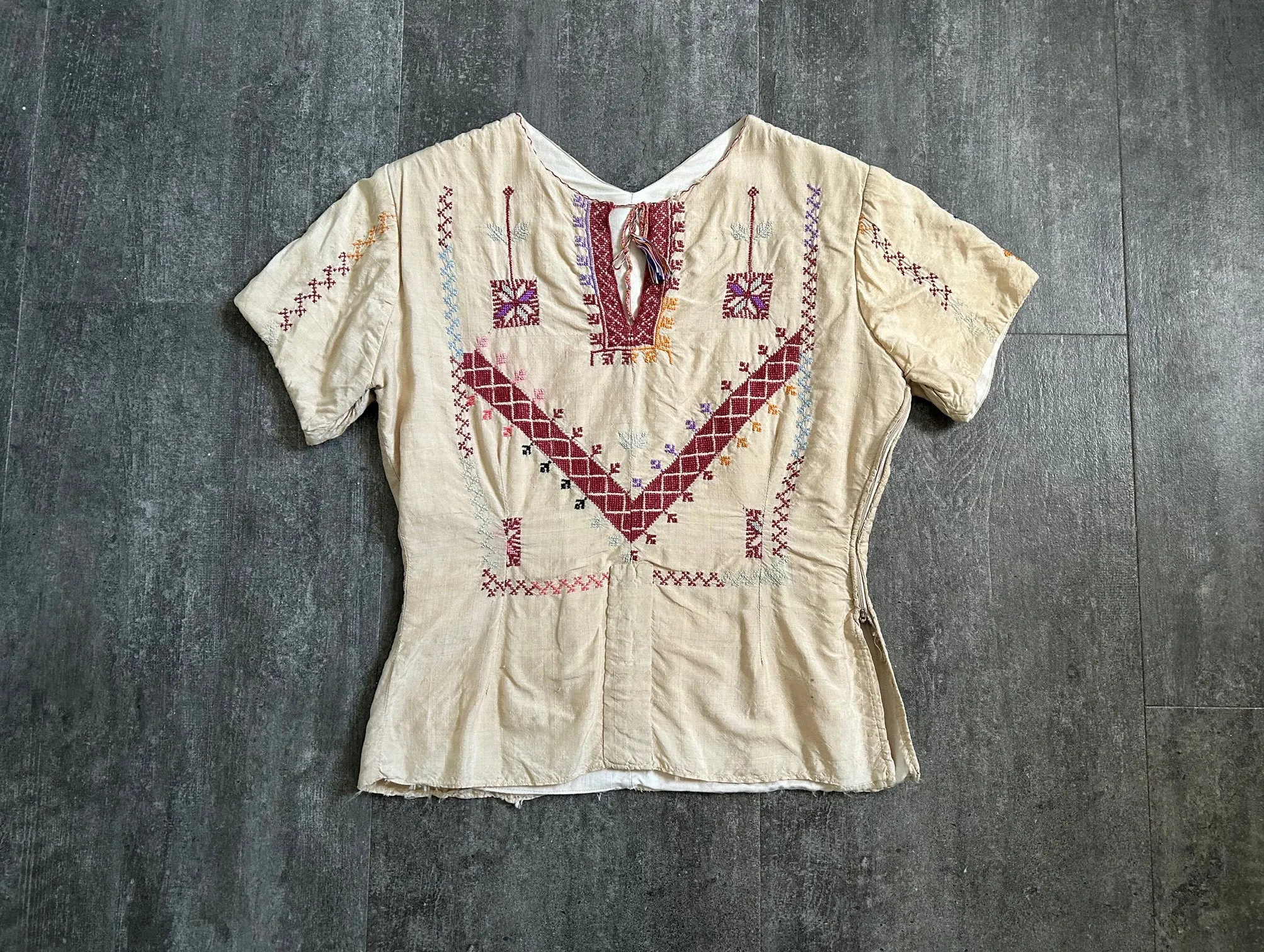1930s vintage silk embroidered blouse . size small to s/m