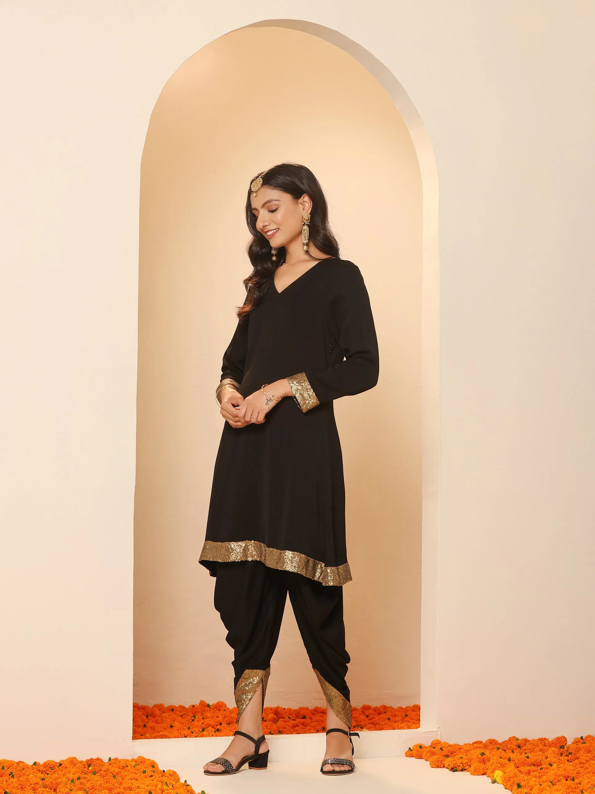 2 Pc SET - Black and Gold Sequin Kurta and Pant