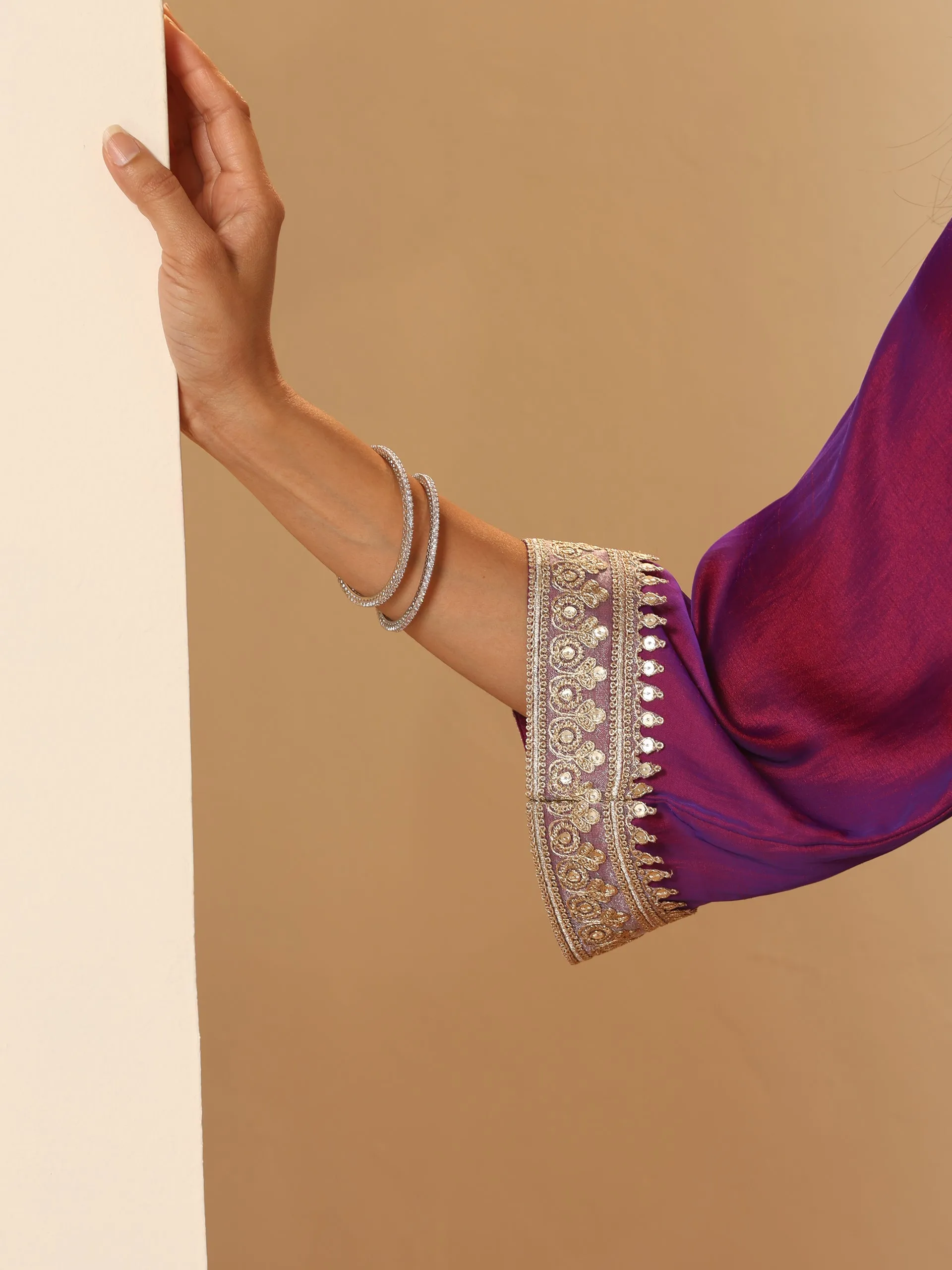 2 pc SET - Plum Kurta and Pyjama with Laces