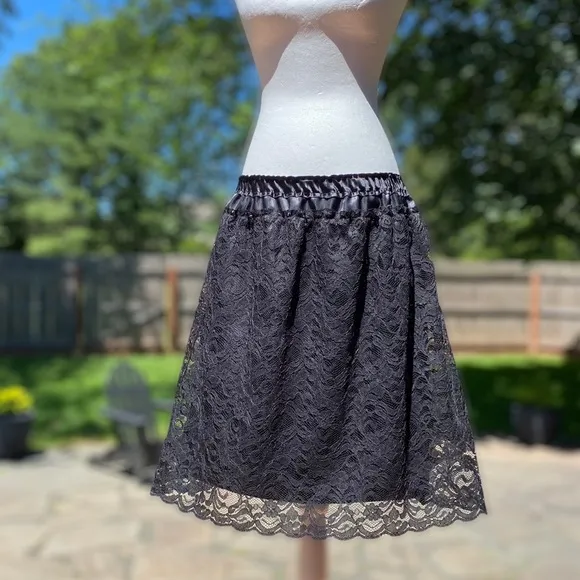 Anthropologie Poleci Lace Overlay Skirt