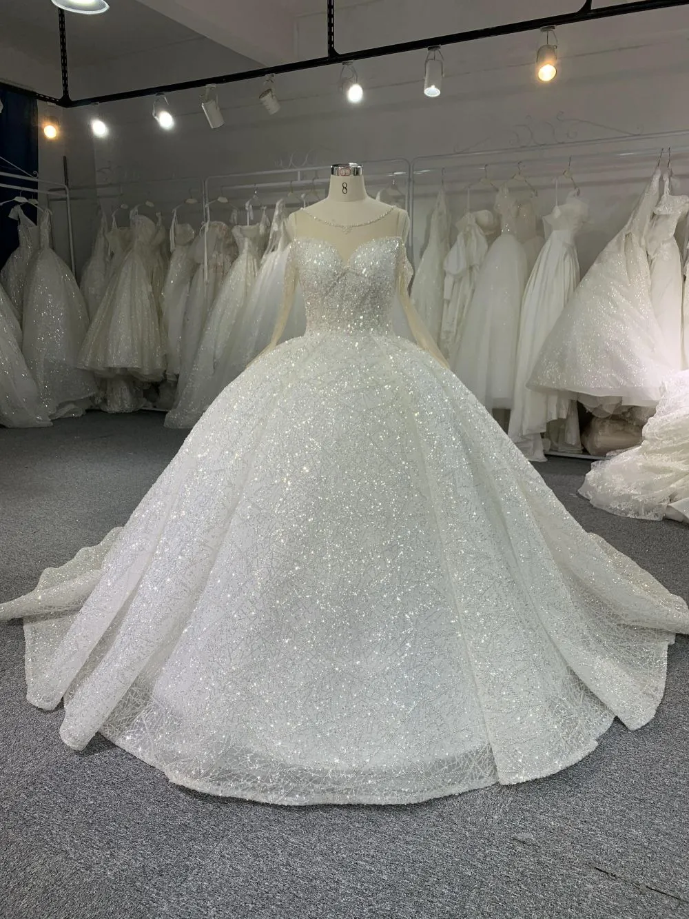 B203#Luxurious And Sexy Shoulder Bead Grown Wedding Dress