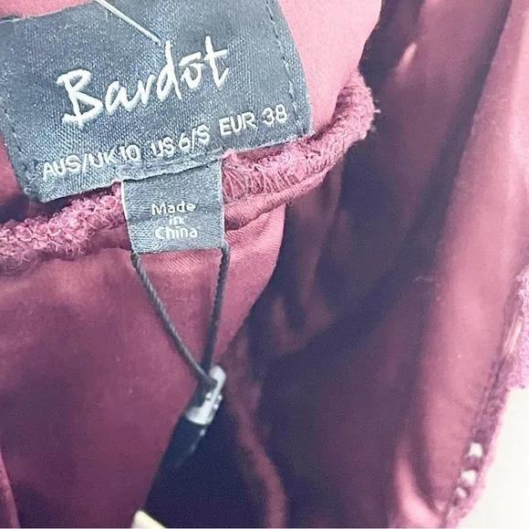 Bardot Burgundy V-Neck Lace Guipure Versailles Midi Dress Size 6 US NWT