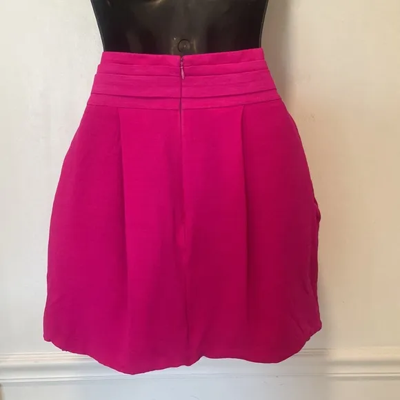 BCBG MAX AZRIA RUNWAY Fuchsia Mini Skirt with Bow Silk Size 8