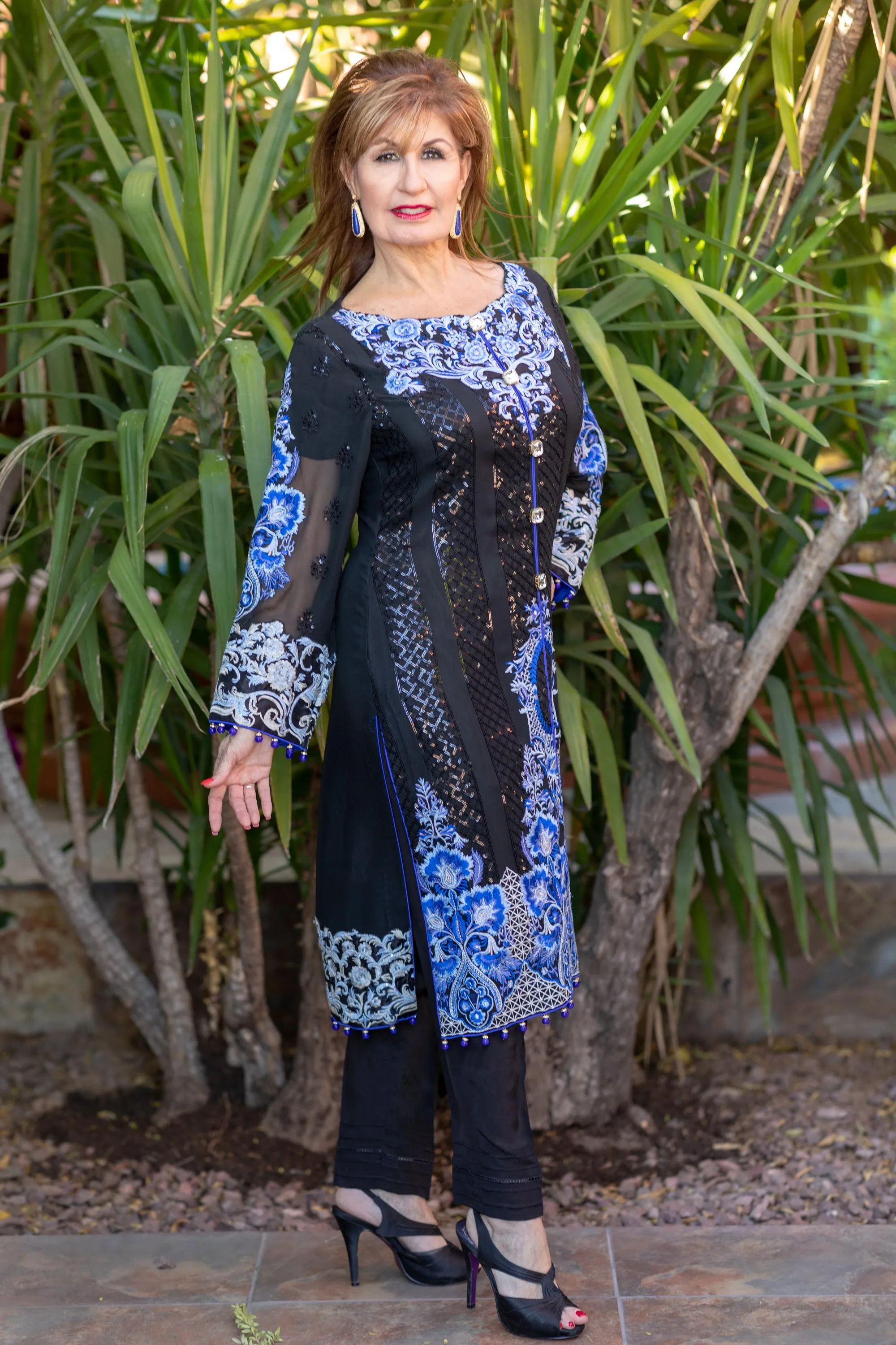 Black Chiffon Sequin Embroidery Suit-Salwar kameez