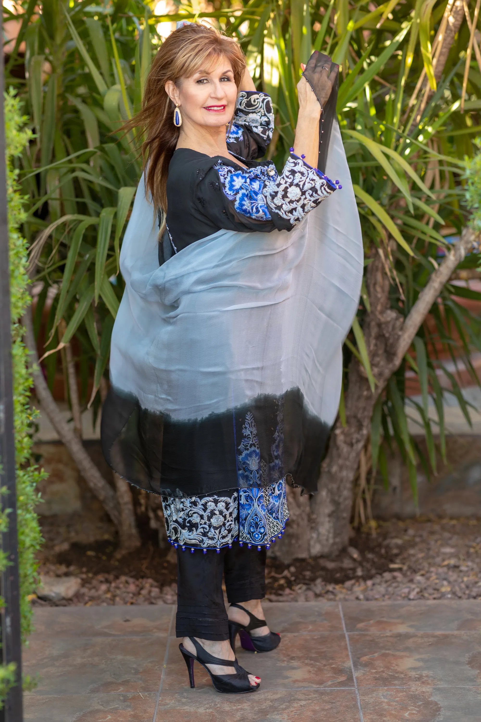 Black Chiffon Sequin Embroidery Suit-Salwar kameez
