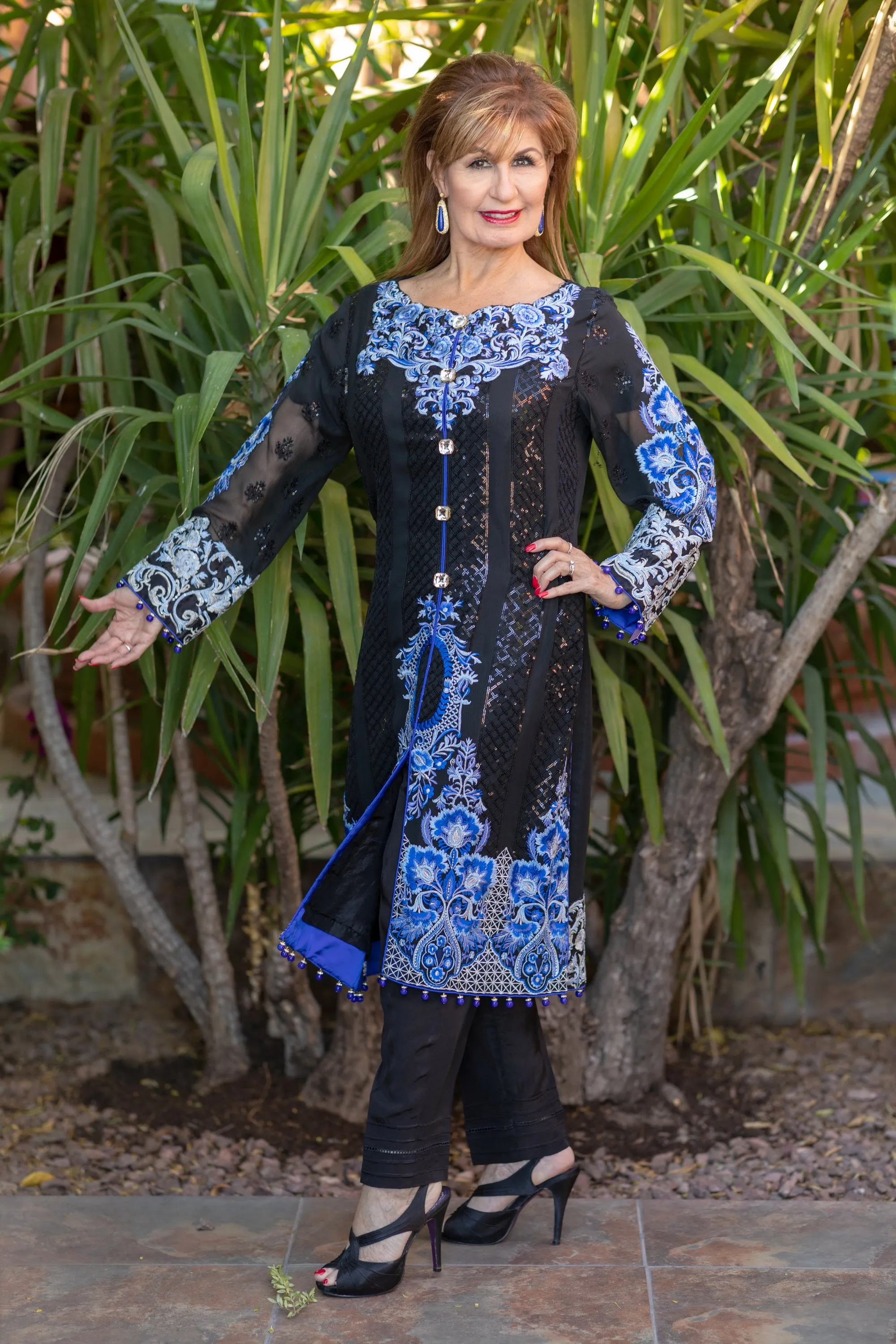 Black Chiffon Sequin Embroidery Suit-Salwar kameez