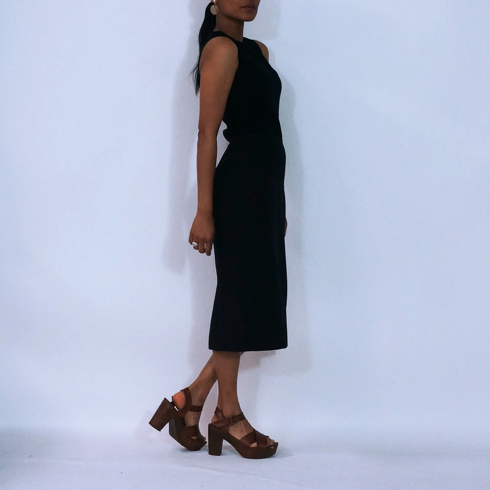 Black Sleeves Fitted Round Neck Top | ALPHONSINA