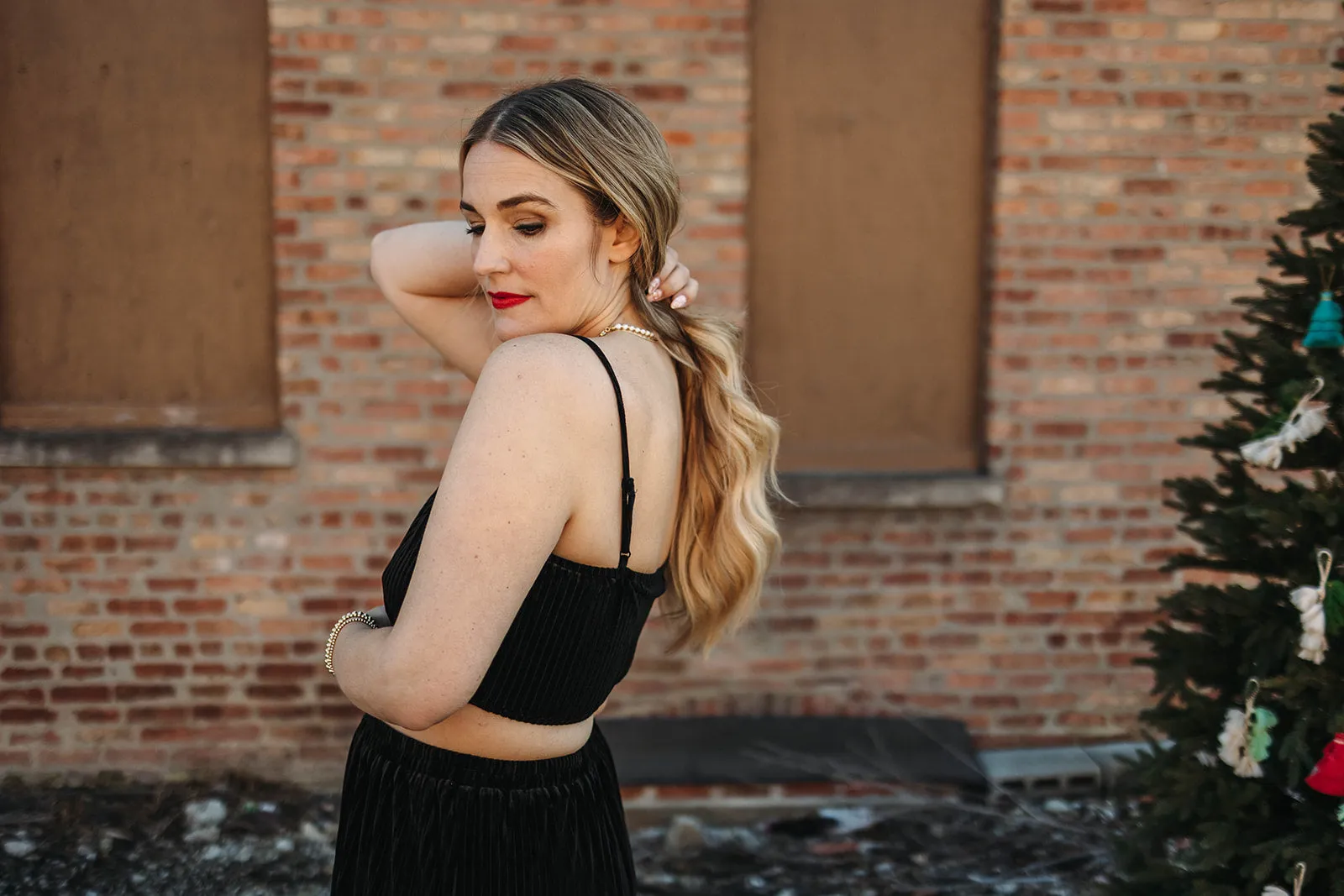 bowie velvet bralette in black