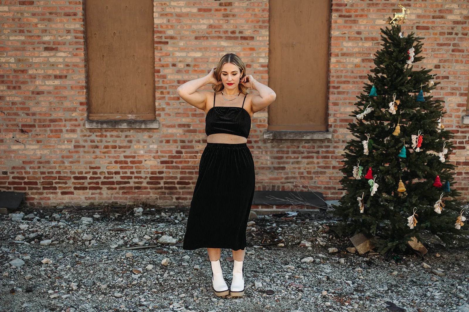 bowie velvet bralette in black
