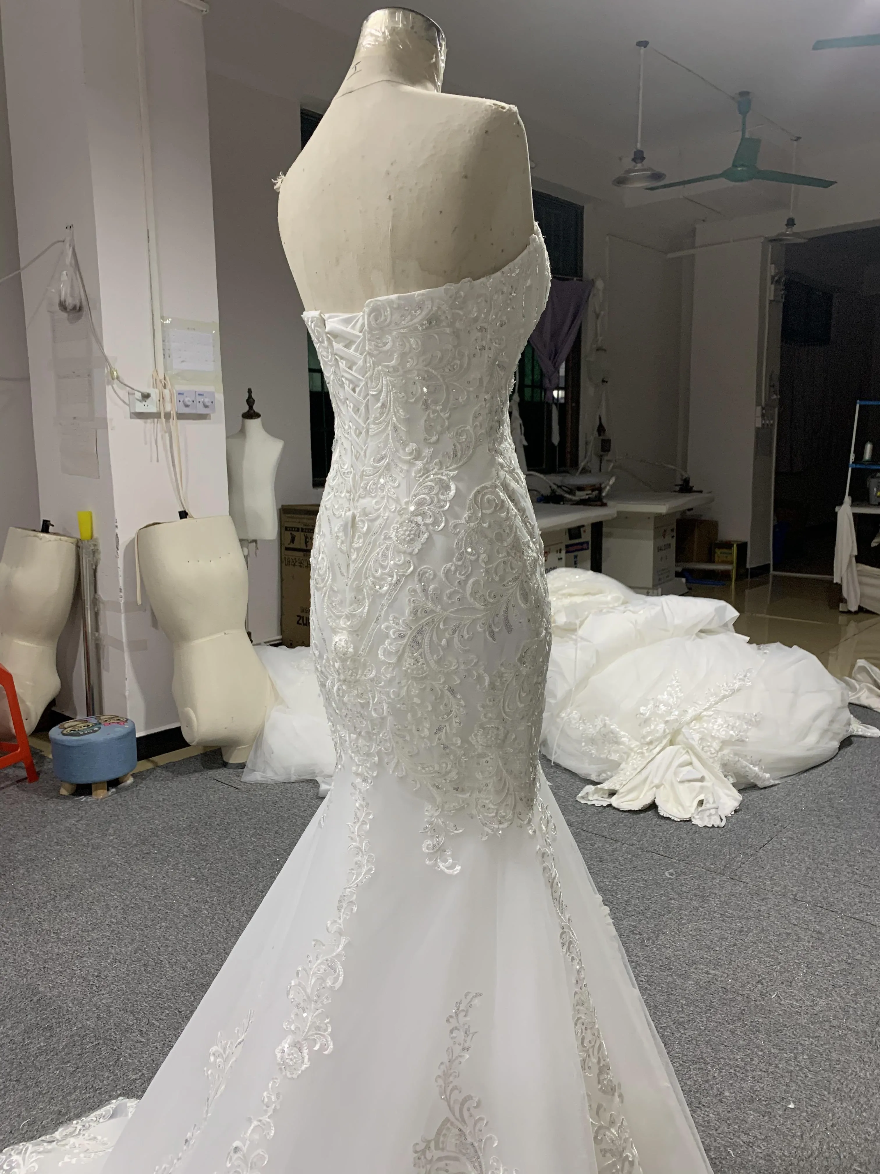 BYG new style strapless lace mermaid dress with shawl