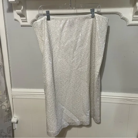 Chico’s Sequined Pencil Skirt Size 3 (XL) (NWT)
