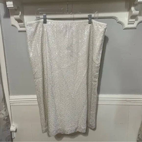 Chico’s Sequined Pencil Skirt Size 3 (XL) (NWT)