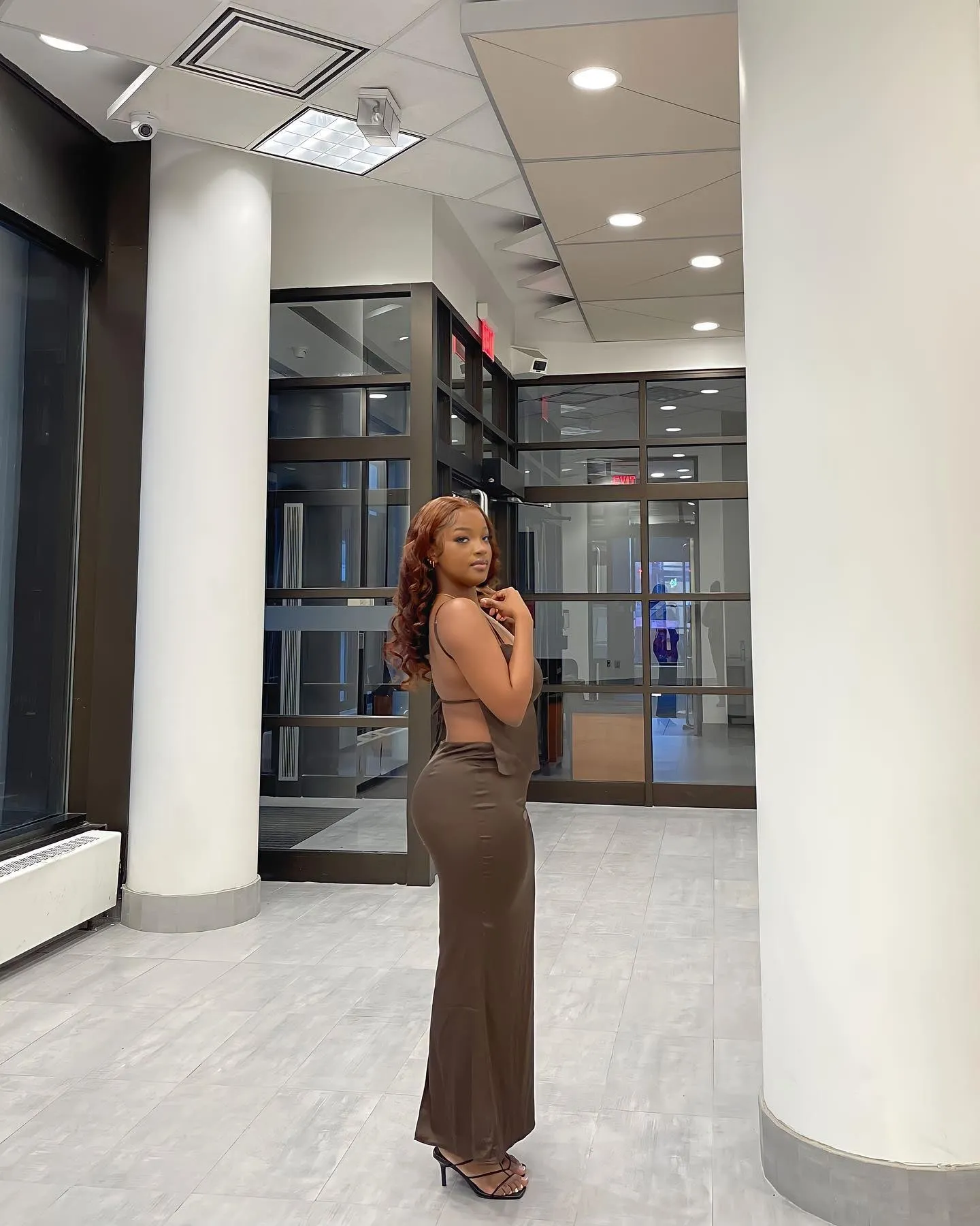 Edikted - Open Satin Set in Brown