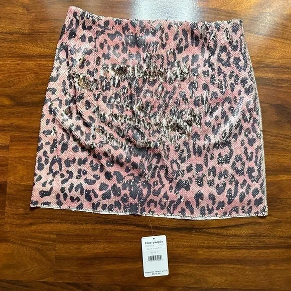 Free People Sequin Skinny Mini Skirt Pink Cheetah Animal Print size 2 NWT