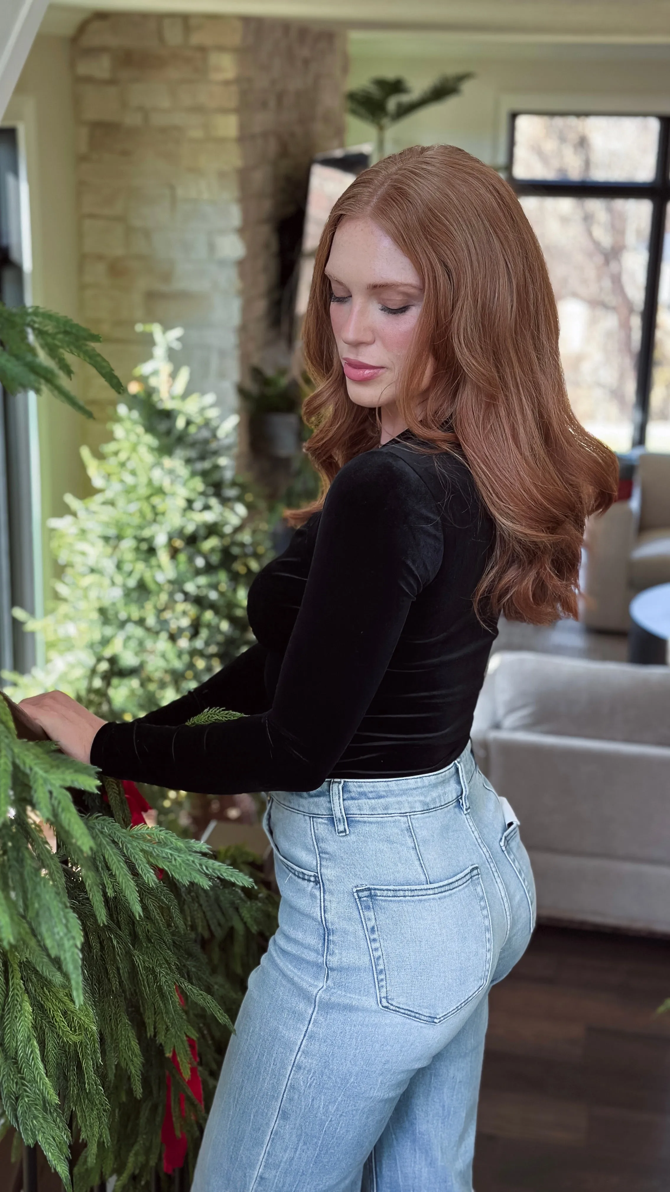 Heart Stopper Velvet Top - Black