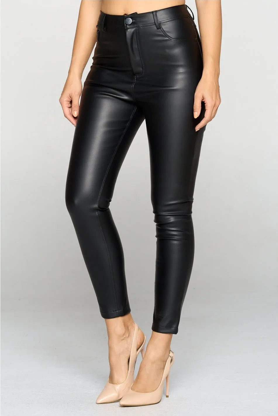 Highwaist leather pants with pockets