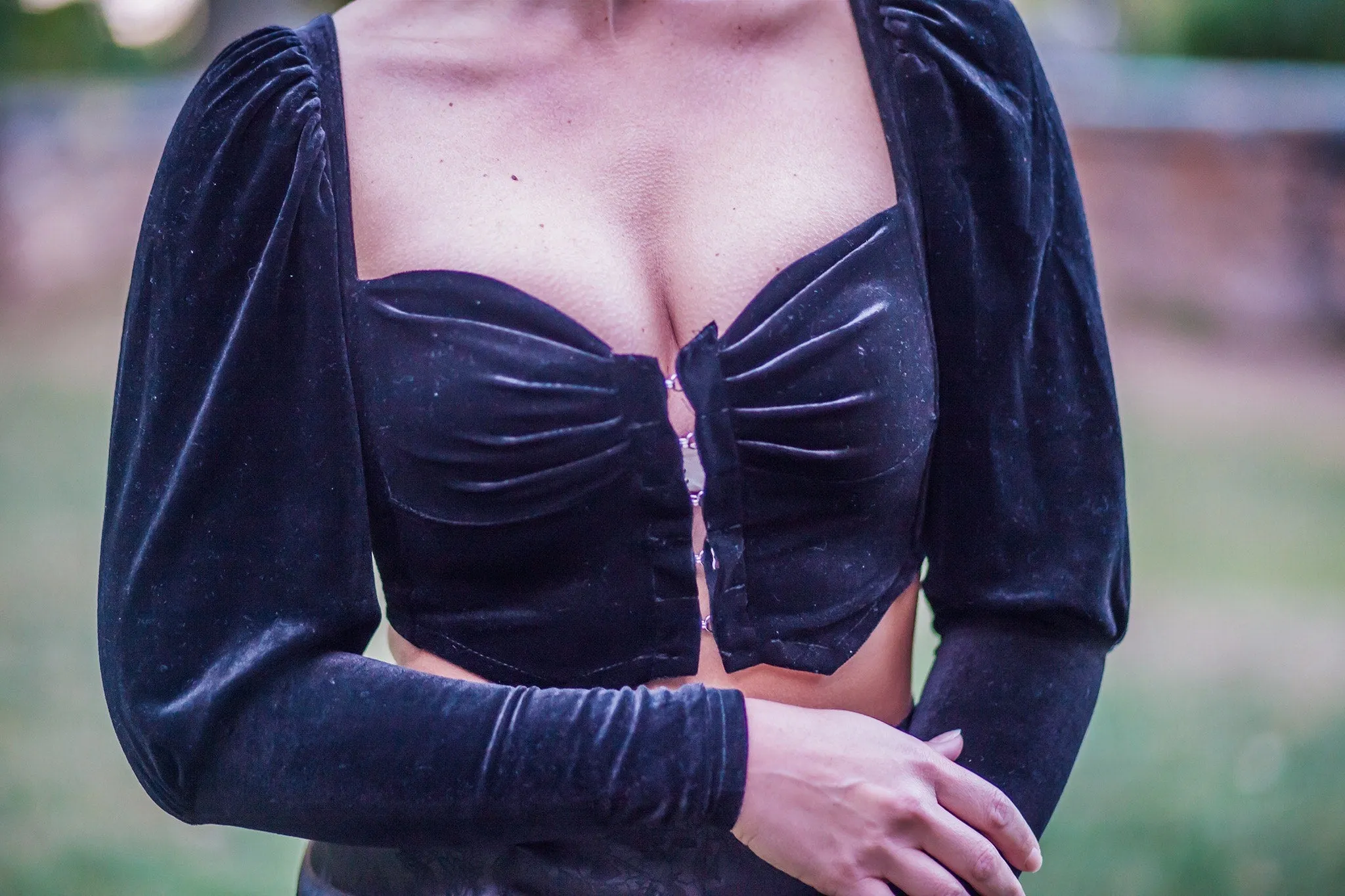 JOLIE Pleuche Crop Top