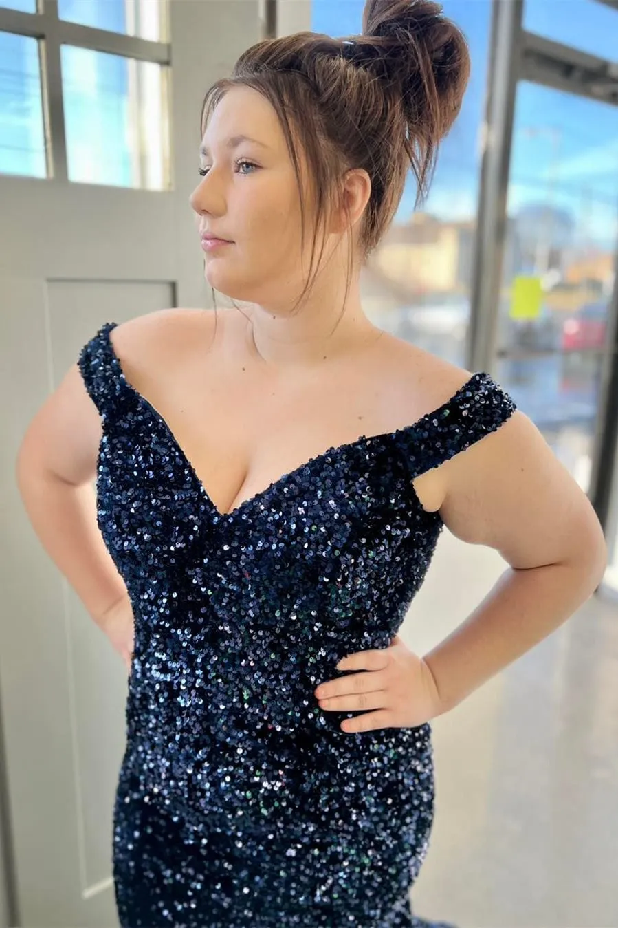 Long Mermaid Grape Srequins Off the Shoulder Prom Dress