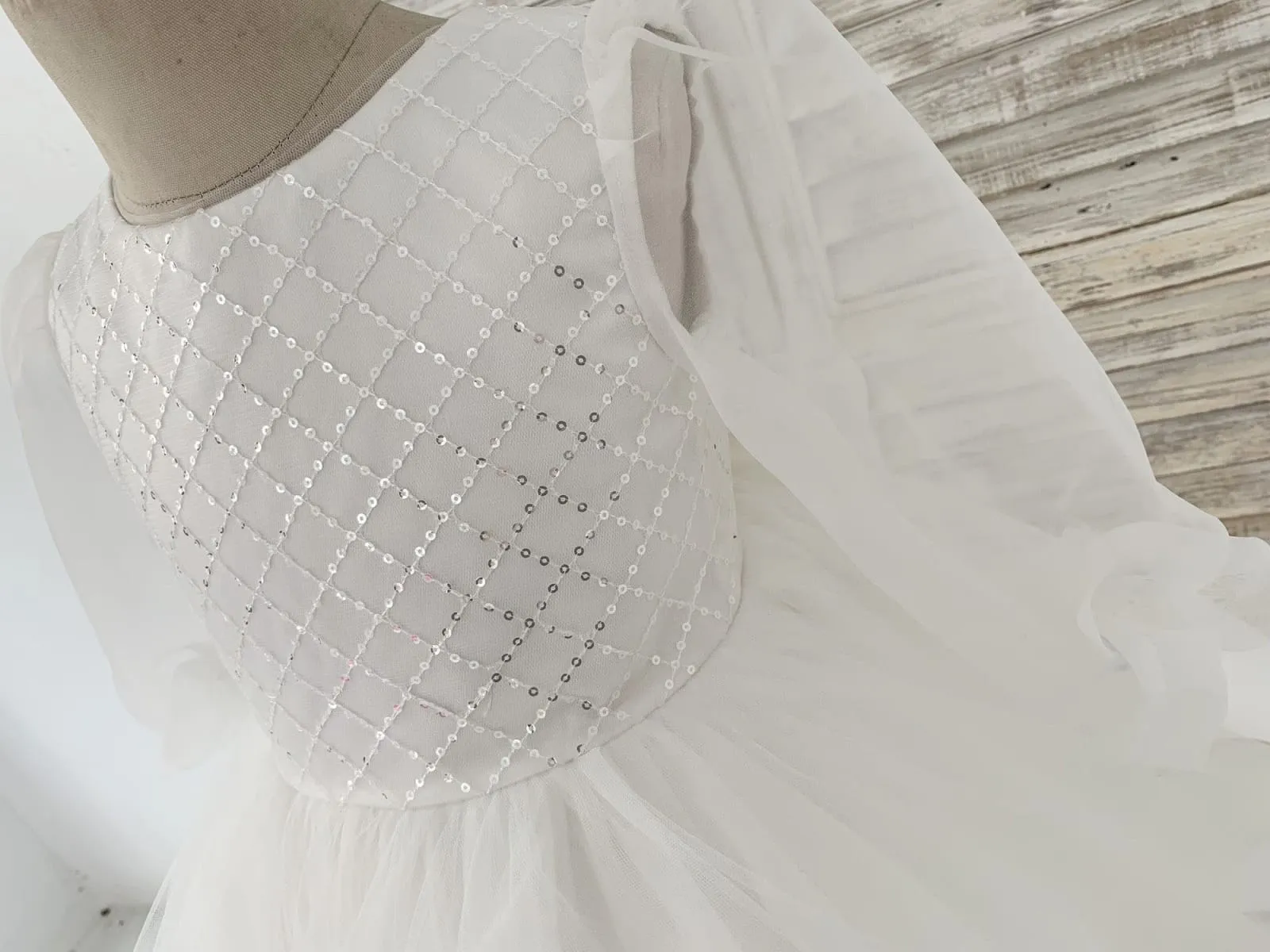 Long Organza Sleeves Sequin Tulle V Back Horsehair Wedding Flower Girl Dress