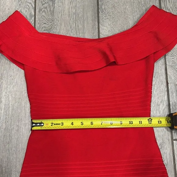 Miss Circle Bodycon Off the shoulder Bandage Red Dress Size Medium