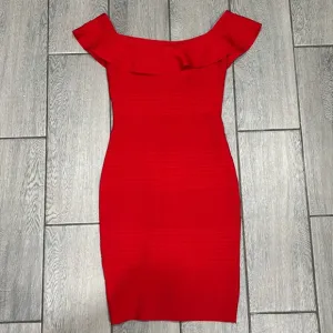Miss Circle Bodycon Off the shoulder Bandage Red Dress Size Medium