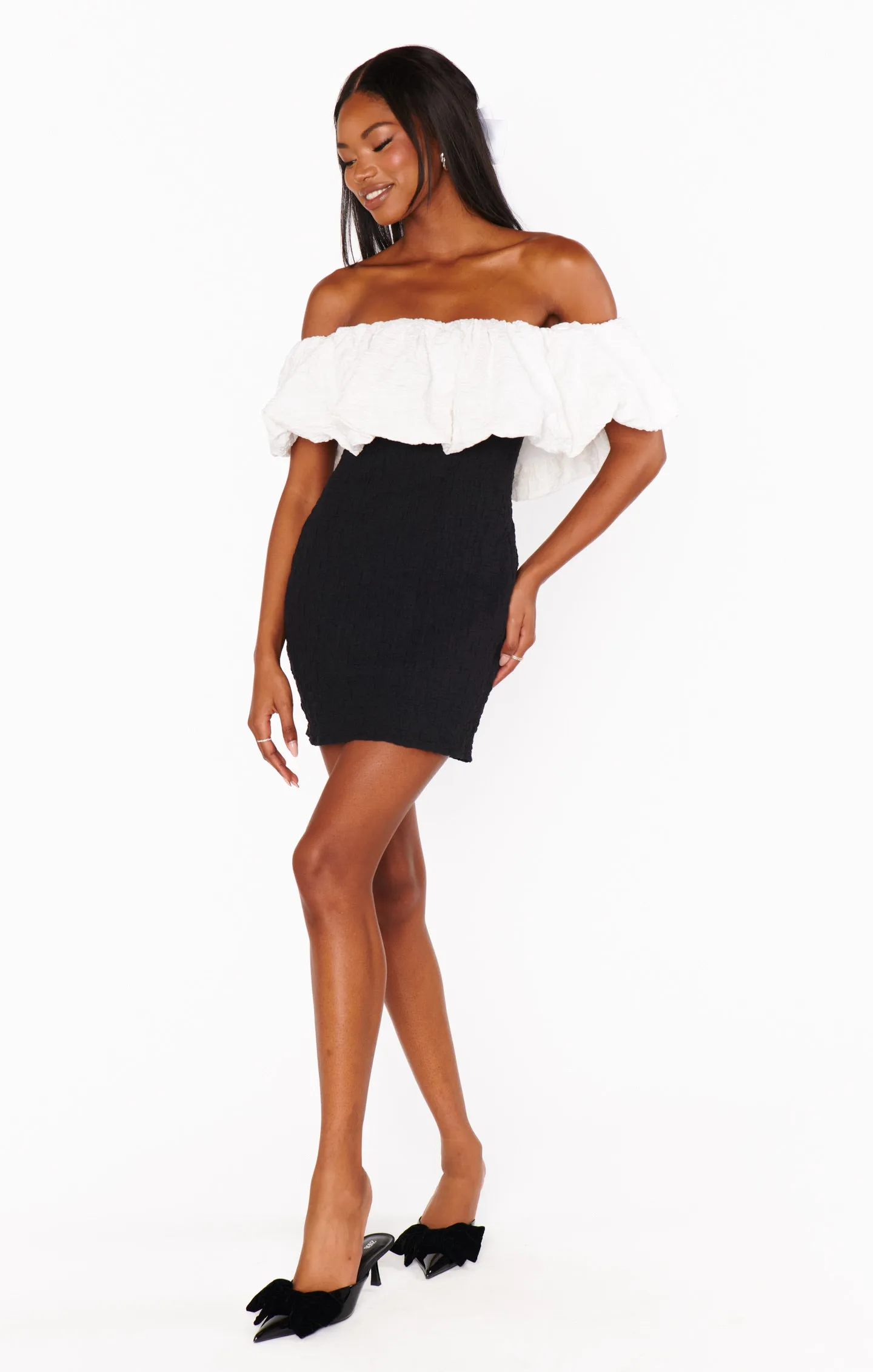 MU5857 Black/White Off the Shoulder Textured Mini