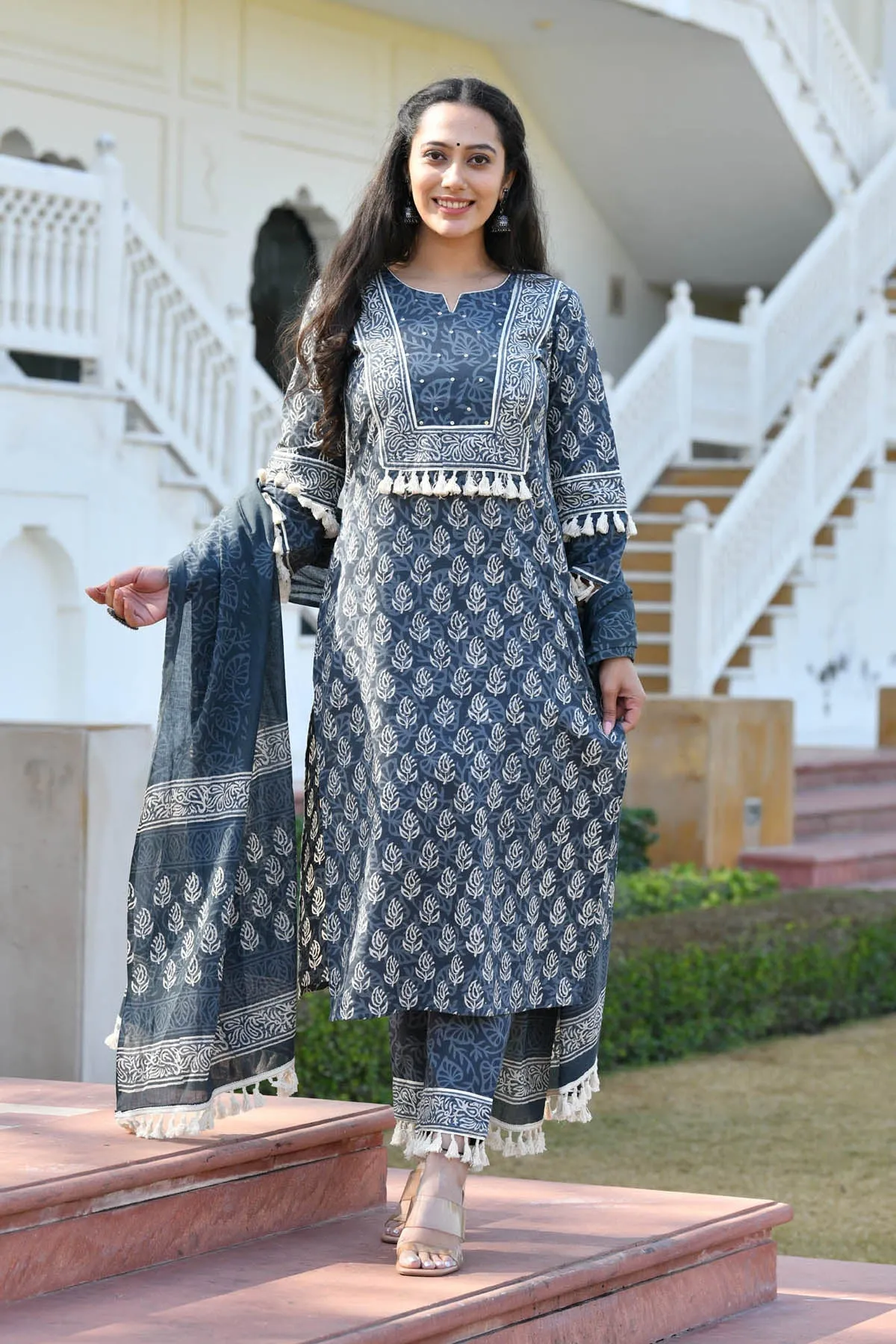 MULMUL ADHUNA BLOCK PRINTED KURTA-PANTS & DUPATTA SET