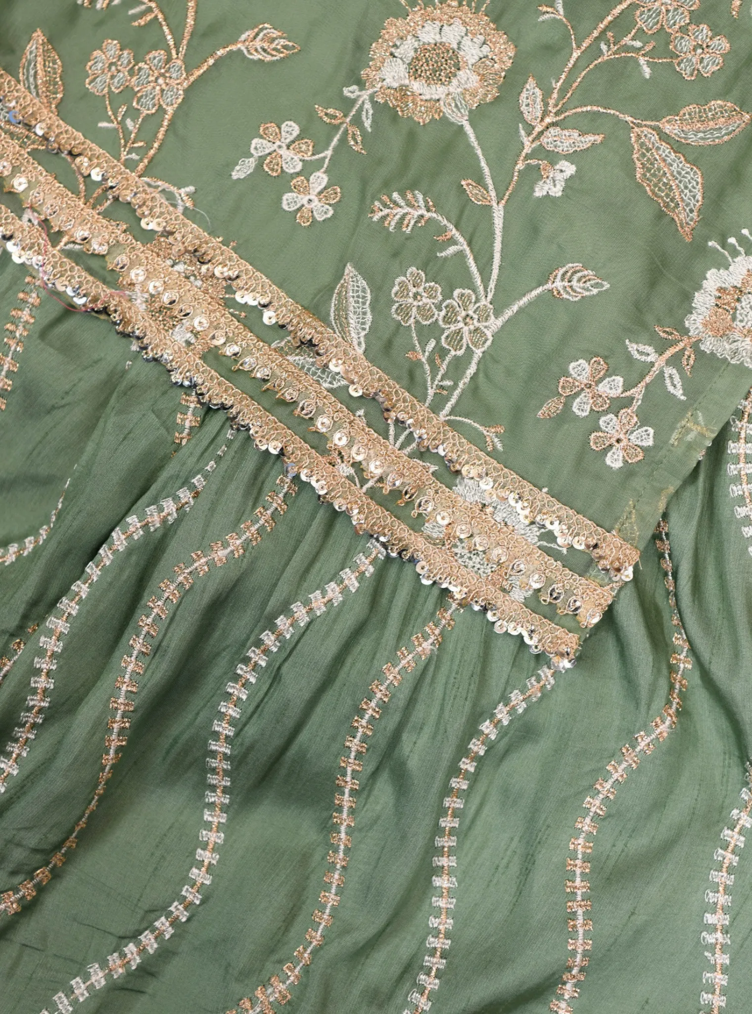 Mulmul Organza Evolet Green Kurta With Mulmul Silk Evolet Green Garara