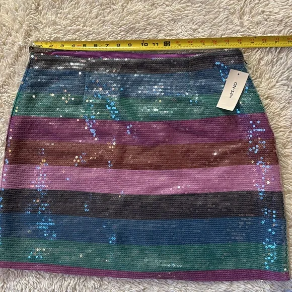NWT On 34th Women's Mid-Rise Boardwalk-Stripe Sequined Mini Skirt size 16