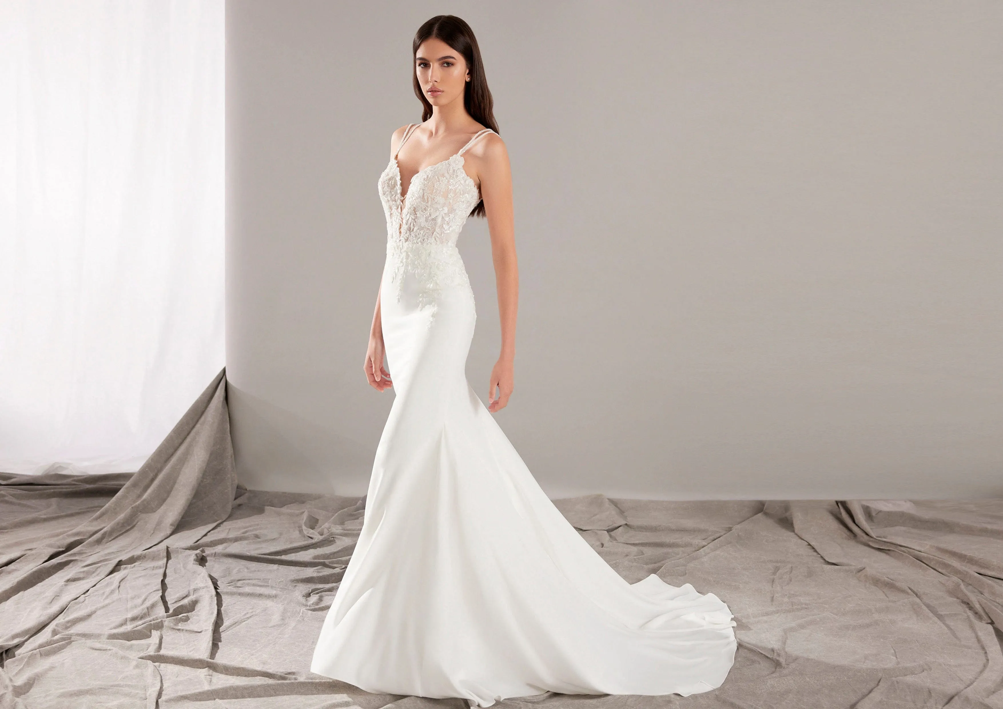 Pronovias: Leia