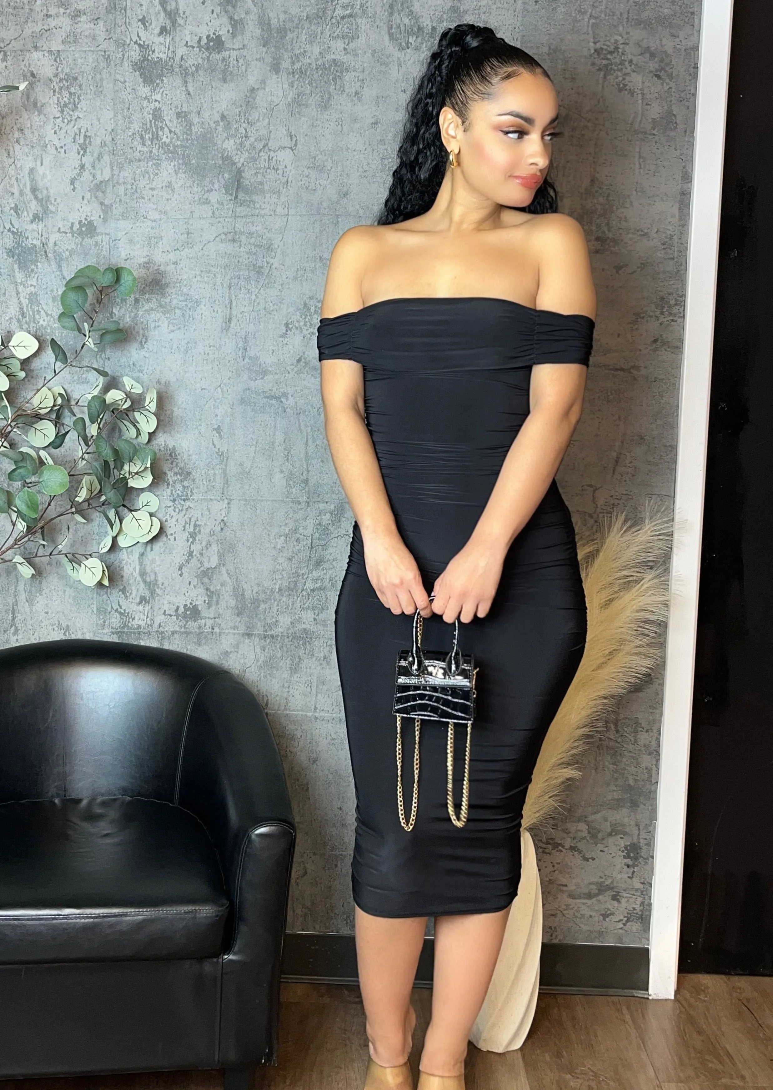 Ruched Off-The-Shoulder Midi Dress (Black)