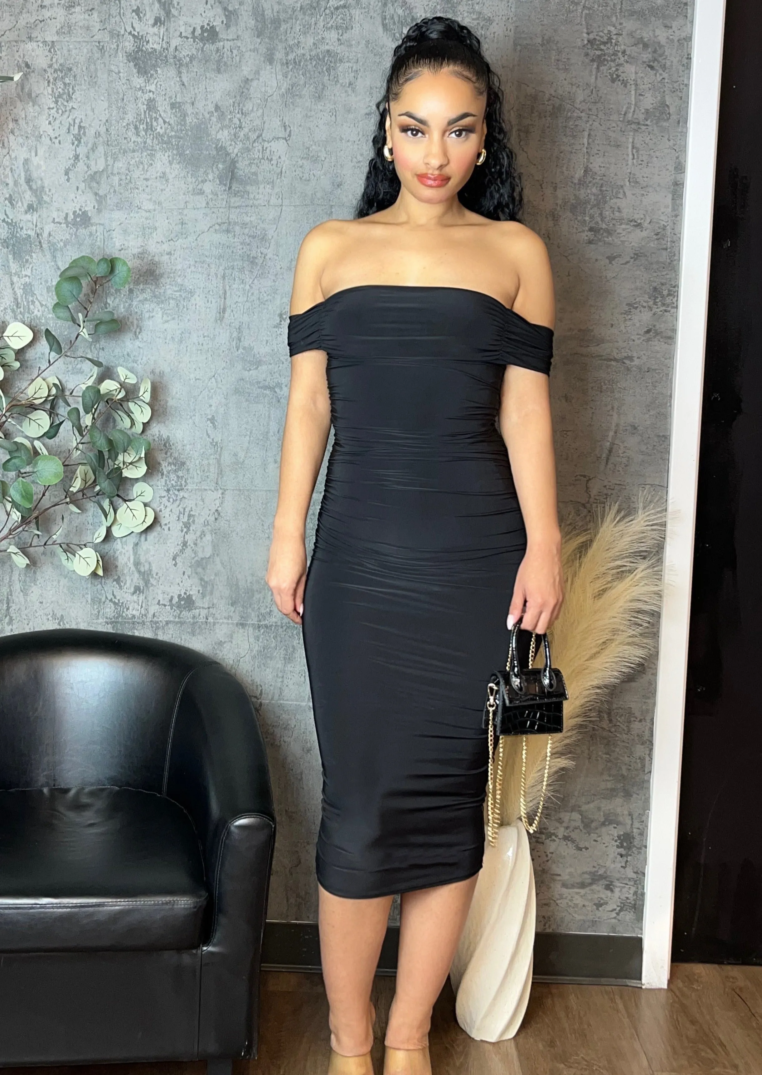 Ruched Off-The-Shoulder Midi Dress (Black)