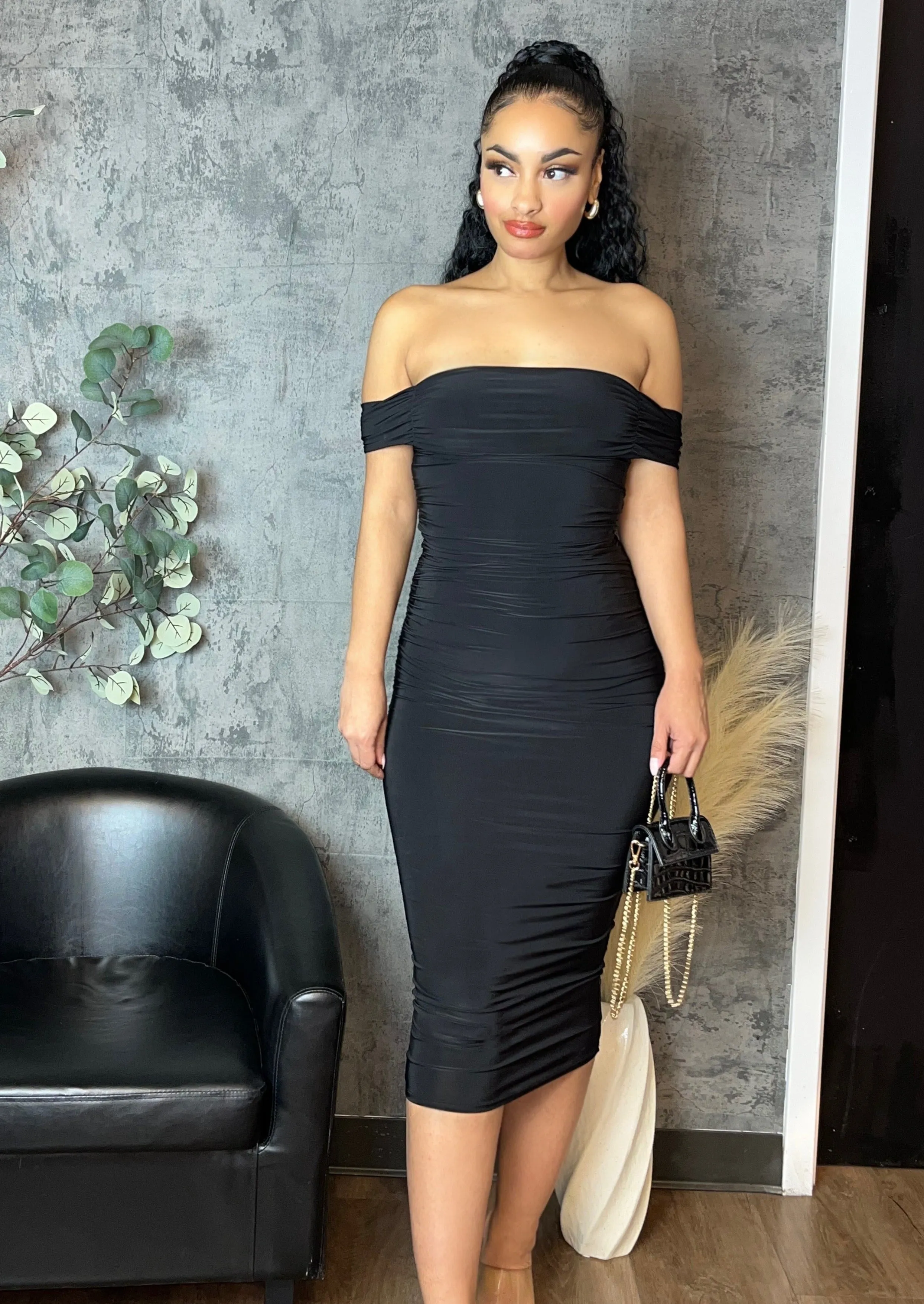 Ruched Off-The-Shoulder Midi Dress (Black)