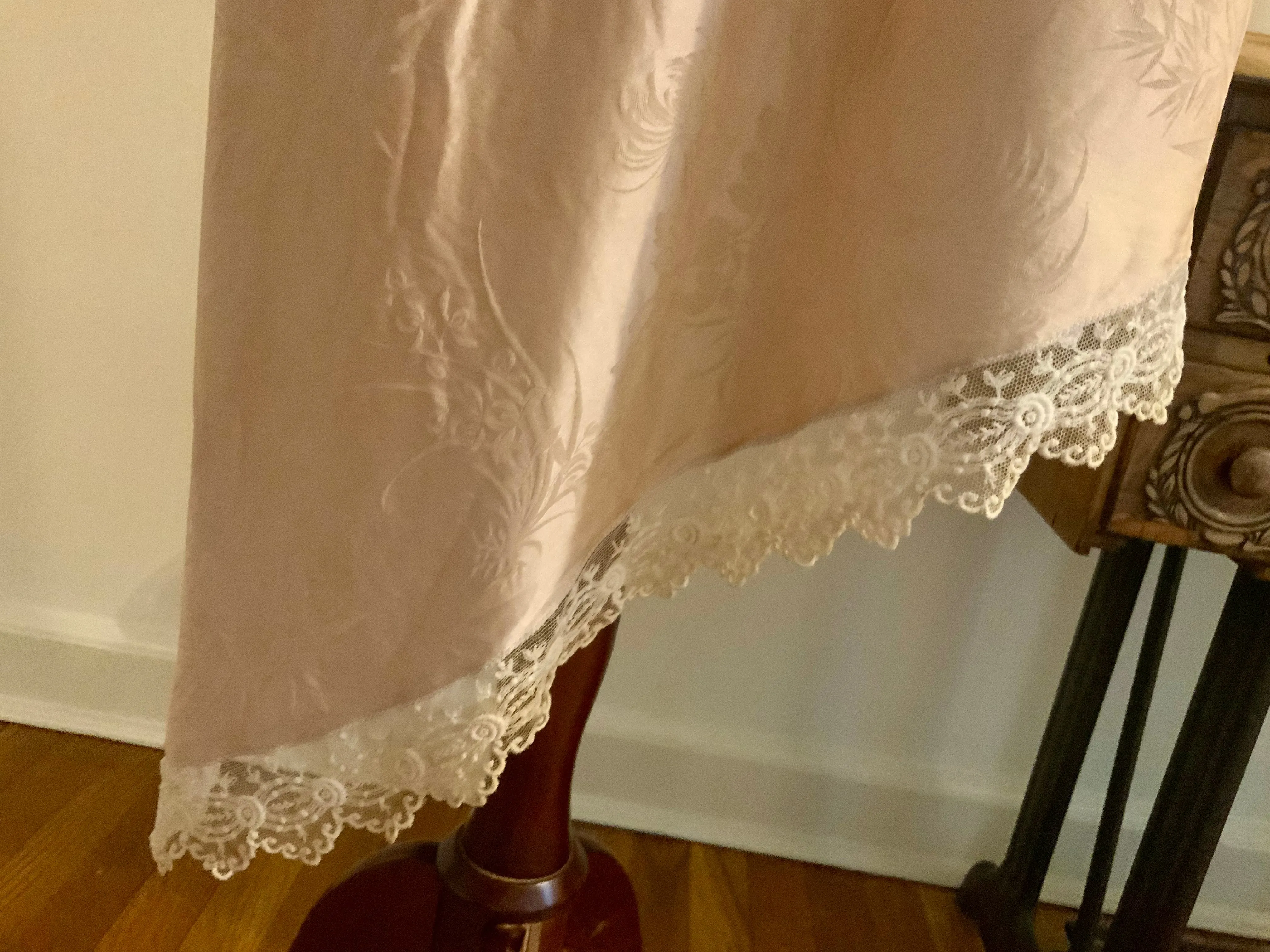 Satin Lace Skirt - 20s - 20W