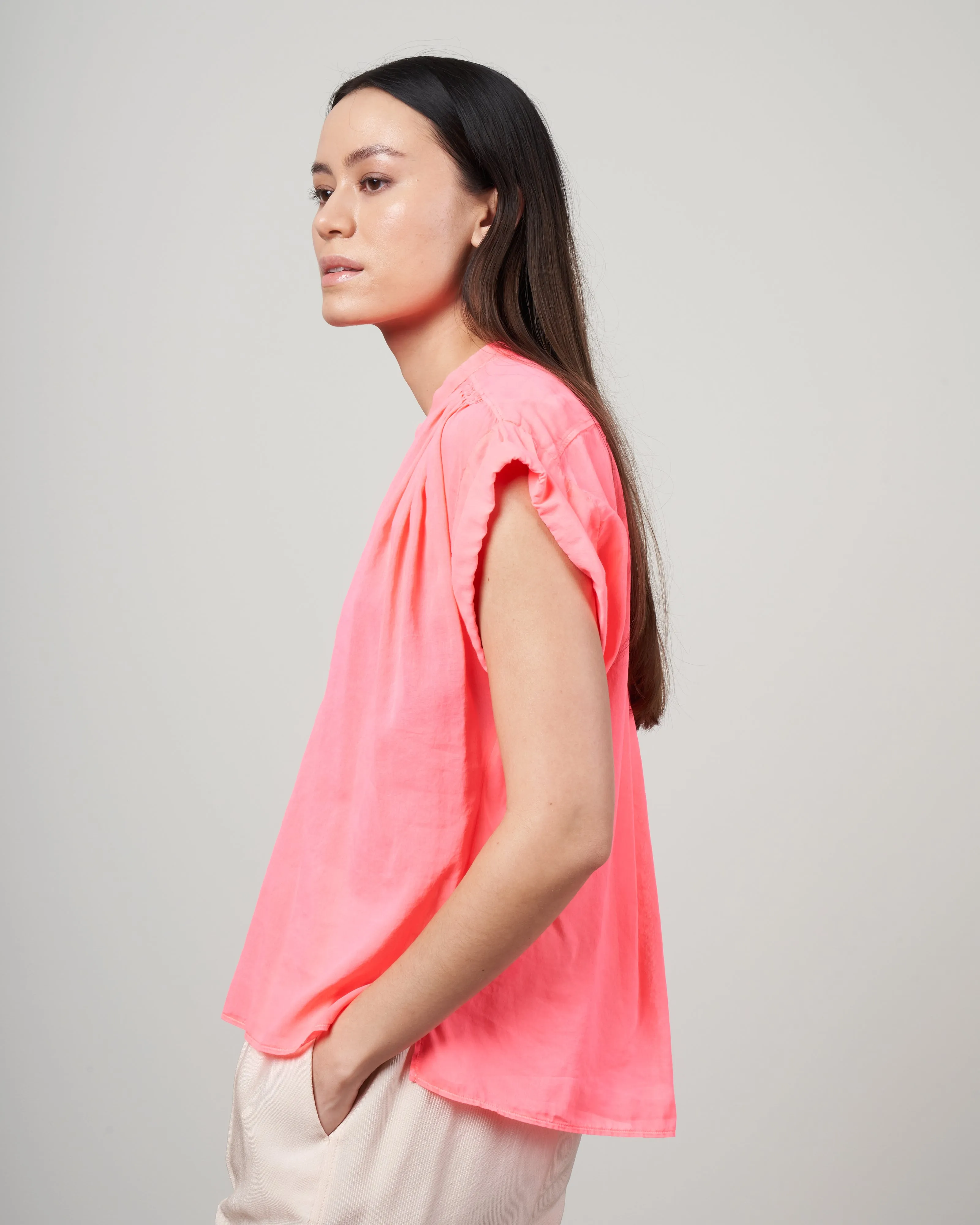 sleeveless top - pop star