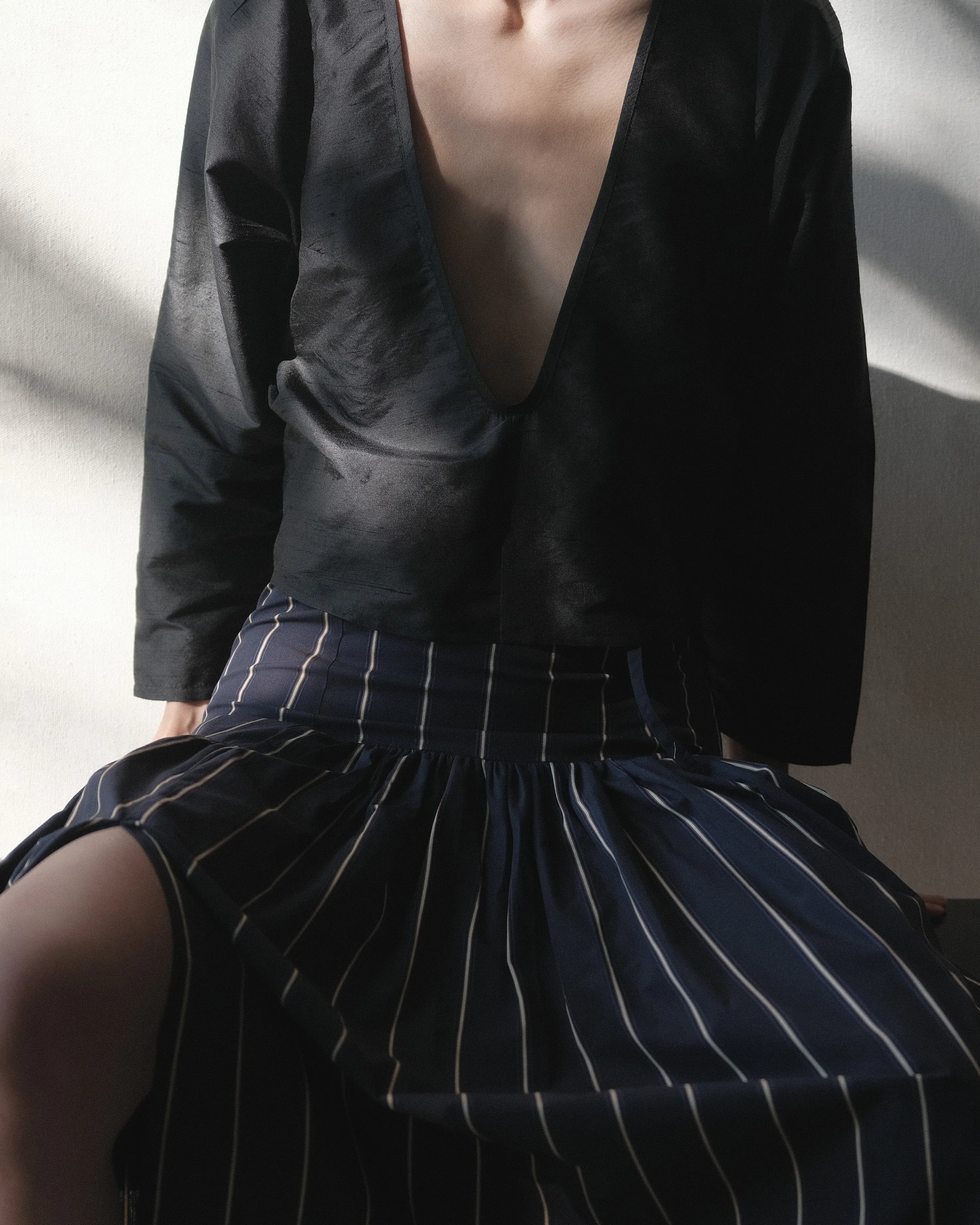 TERESA TOP — BLACK