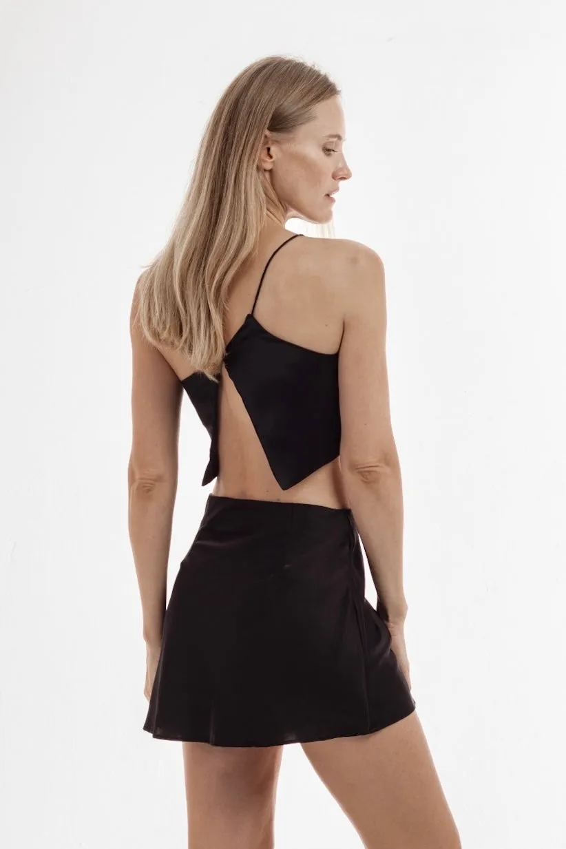 THE NICOLA TOP