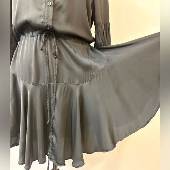 VICI Black Bubbly Satin Adjustable Balloon Sleeve Mini Dress Size Small.