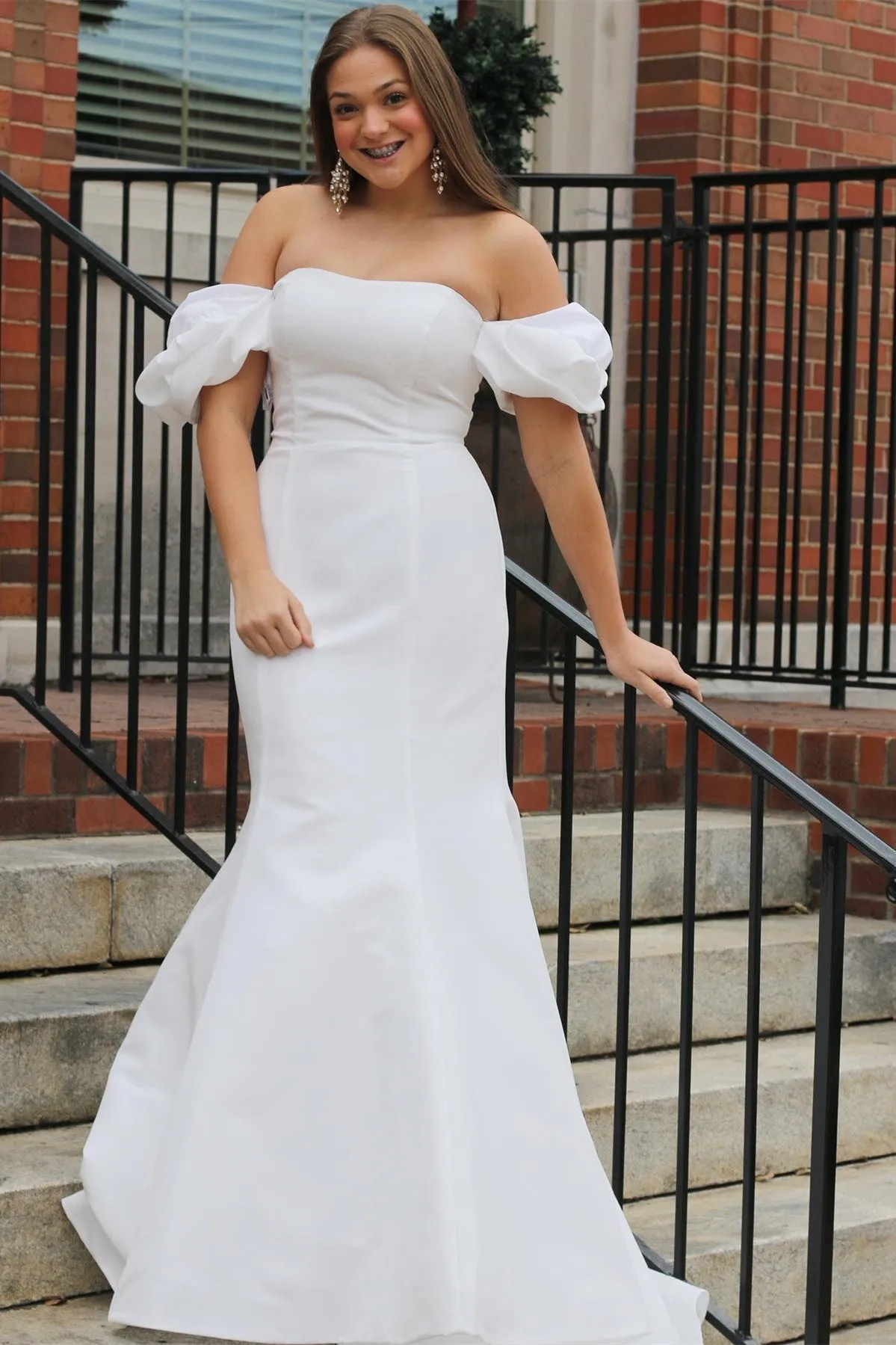 White Off-the-Shoulder Puff Sleeve Mermaid Long Wedding Dress