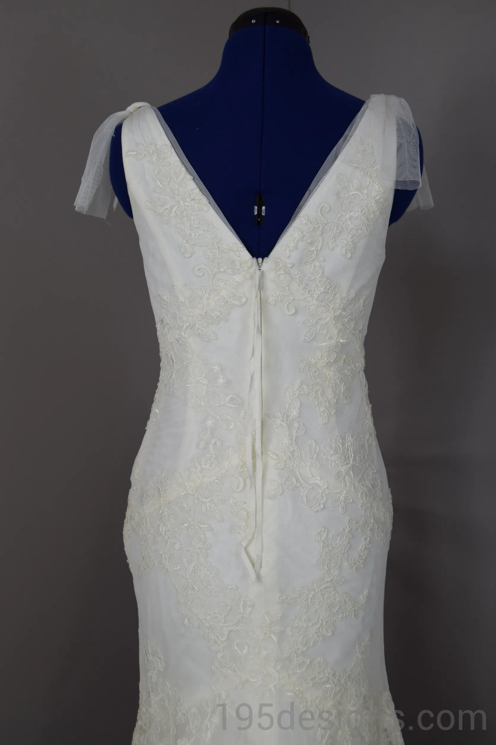 White Vera Wang Mermaid Wedding Dress
