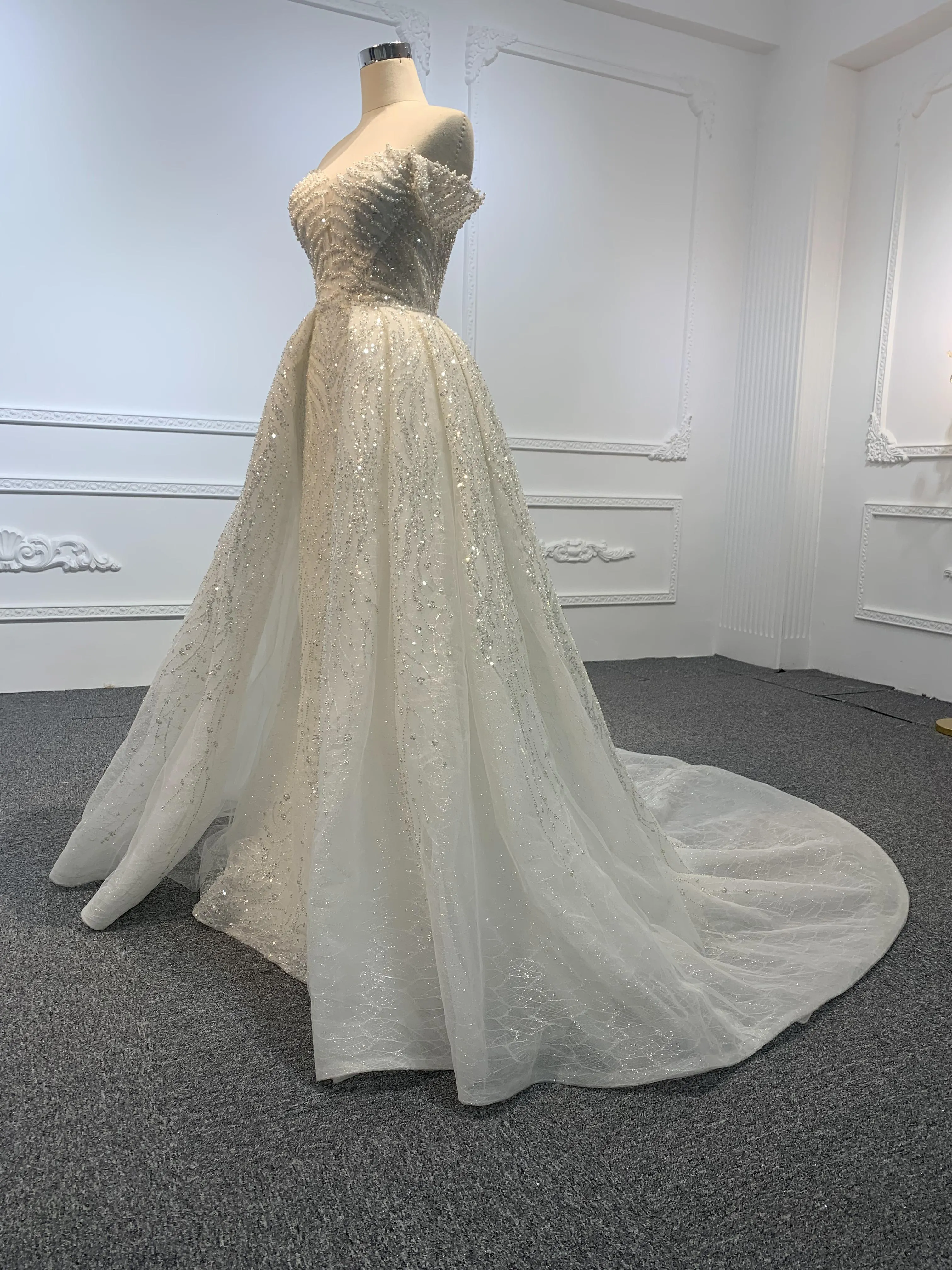 Z016-Off White Beading A-line Wedding Gown With Removable Sweep